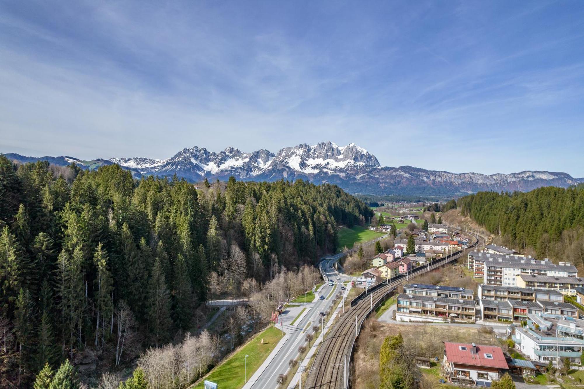 Na-Home Kitzbuehel Streif 外观 照片